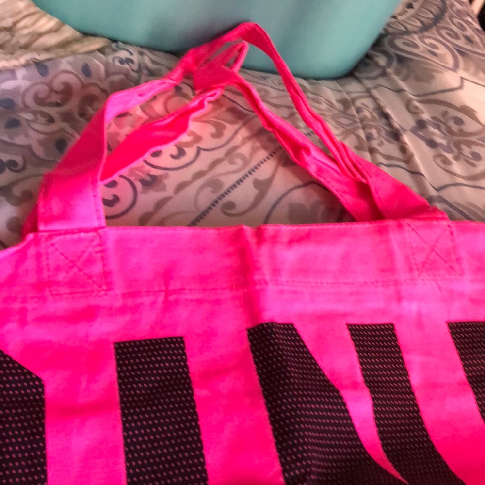 Pink tote - Picture 4 of 6